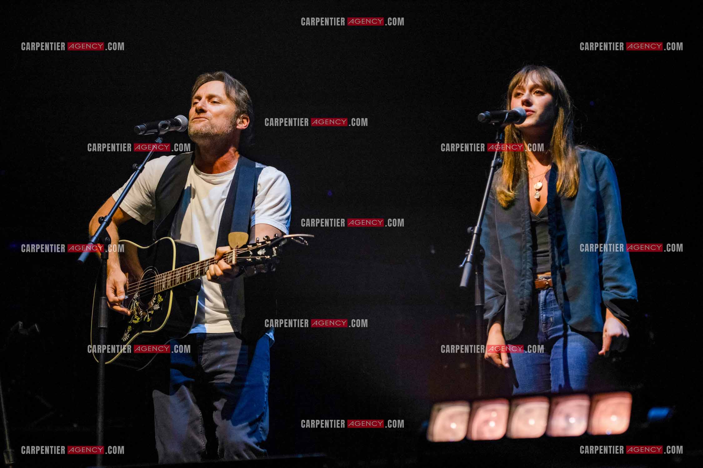 Le chanteur Christopher Stills, fils de Stephen Stills et de Véronique Sanson assurant la première partie des trois concerts à la Seine Musicale de sa mère la chanteuse Véronique Sanson.  ( Exclusif )