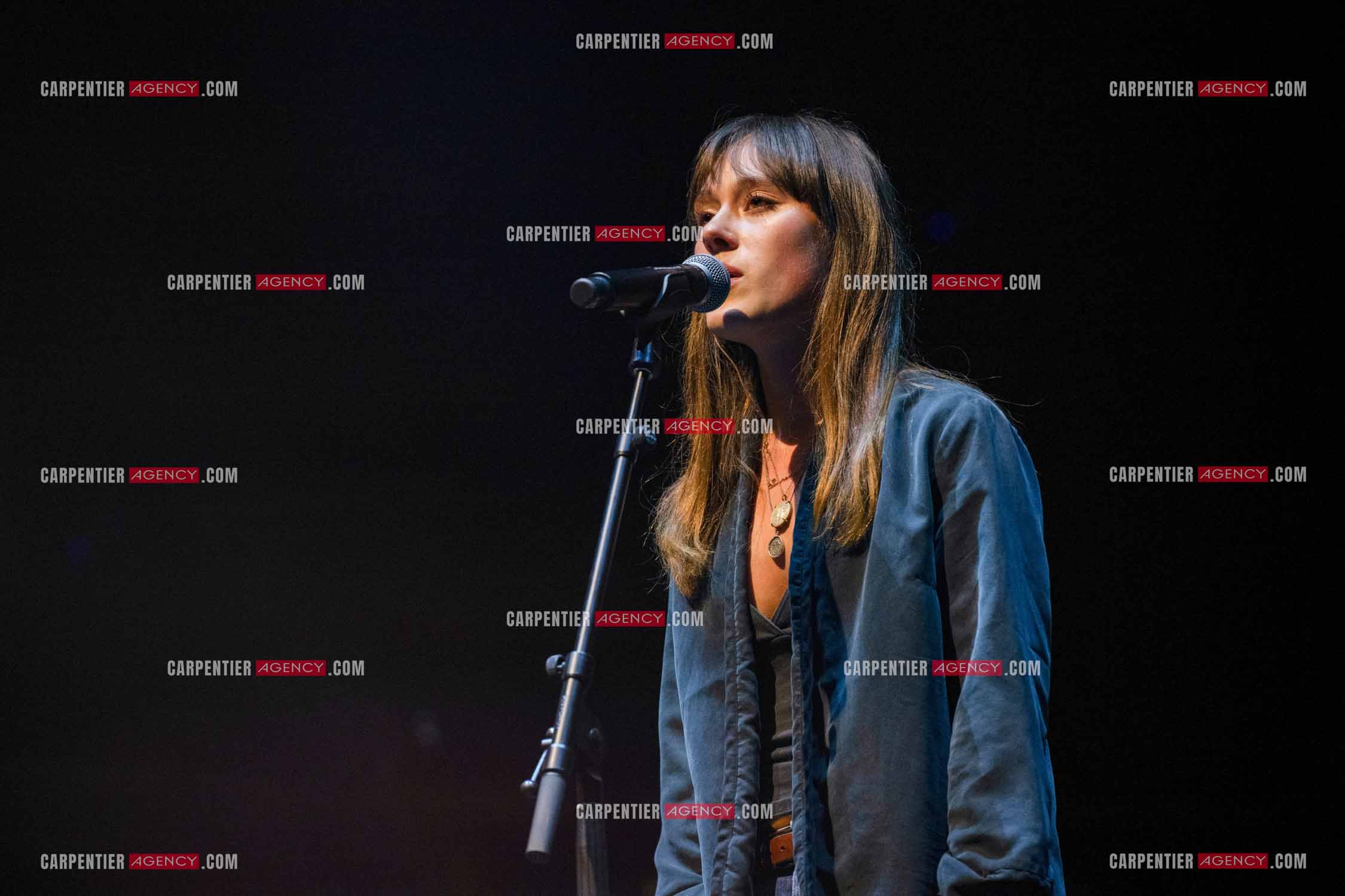 Le chanteur Christopher Stills, fils de Stephen Stills et de Véronique Sanson assurant la première partie des trois concerts à la Seine Musicale de sa mère la chanteuse Véronique Sanson.  ( Exclusif )