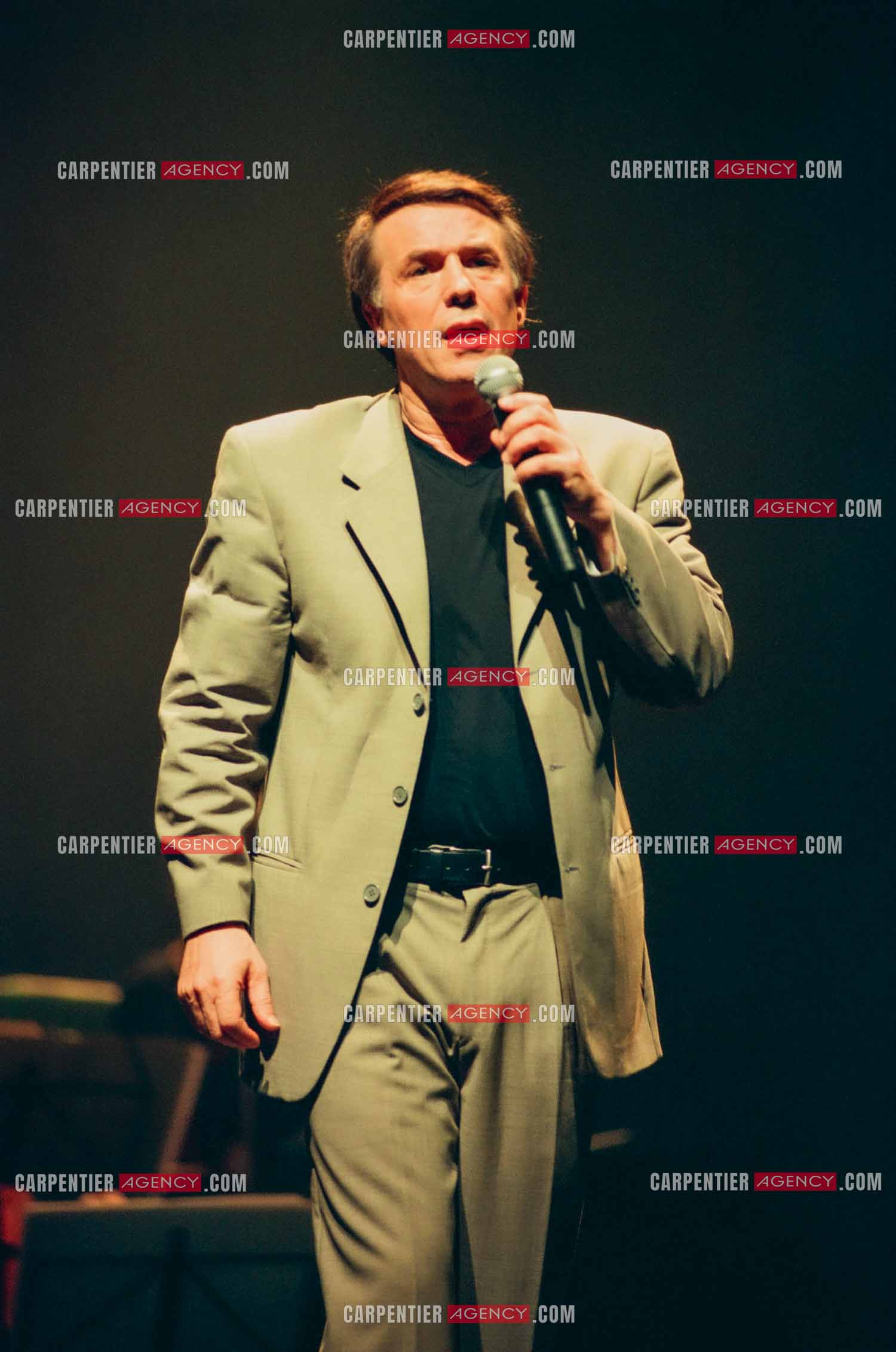 Le chanteur Salvatore Adamo en concert.  ( Exclusif )