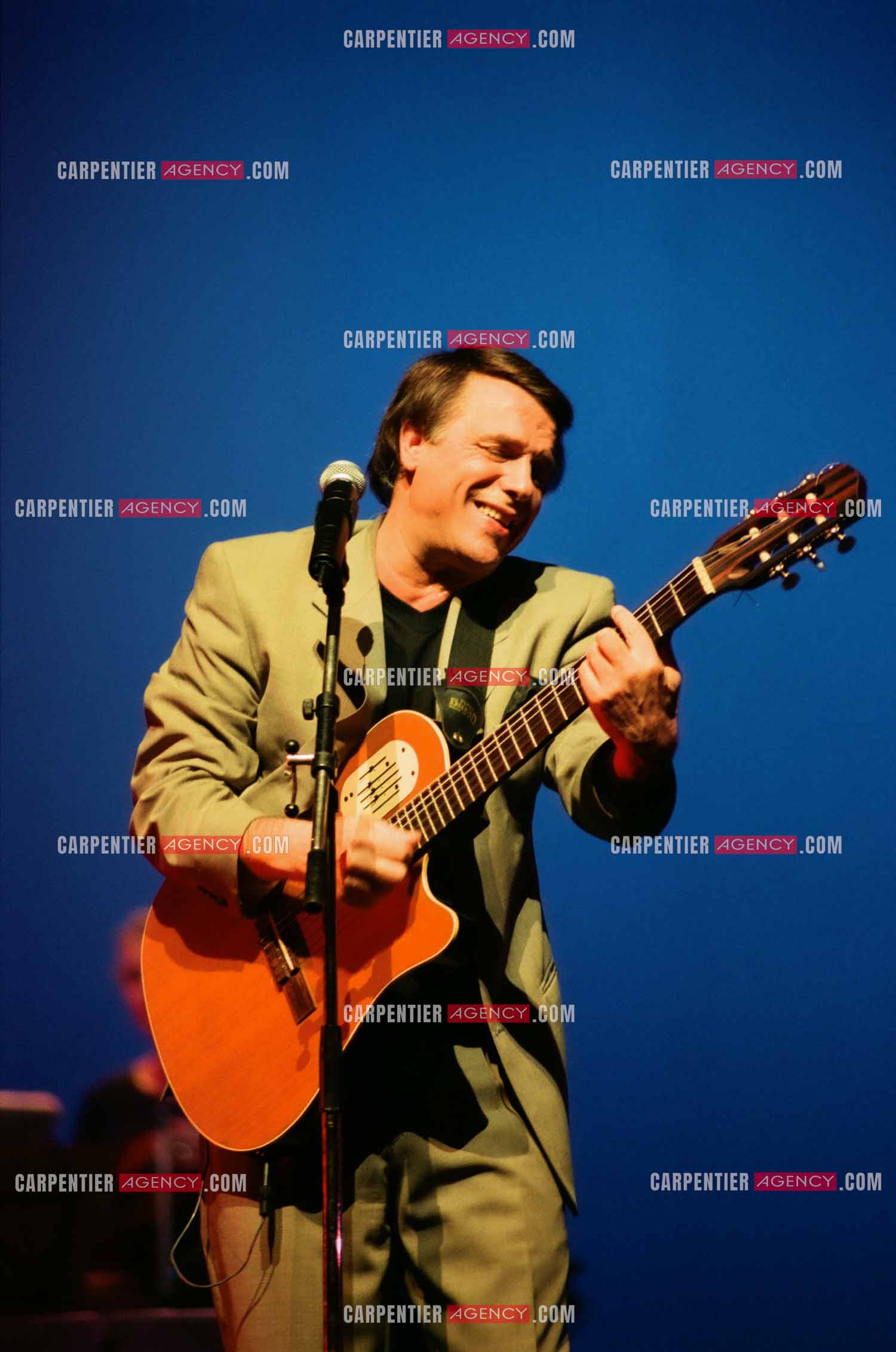 Le chanteur Salvatore Adamo en concert.  ( Exclusif )