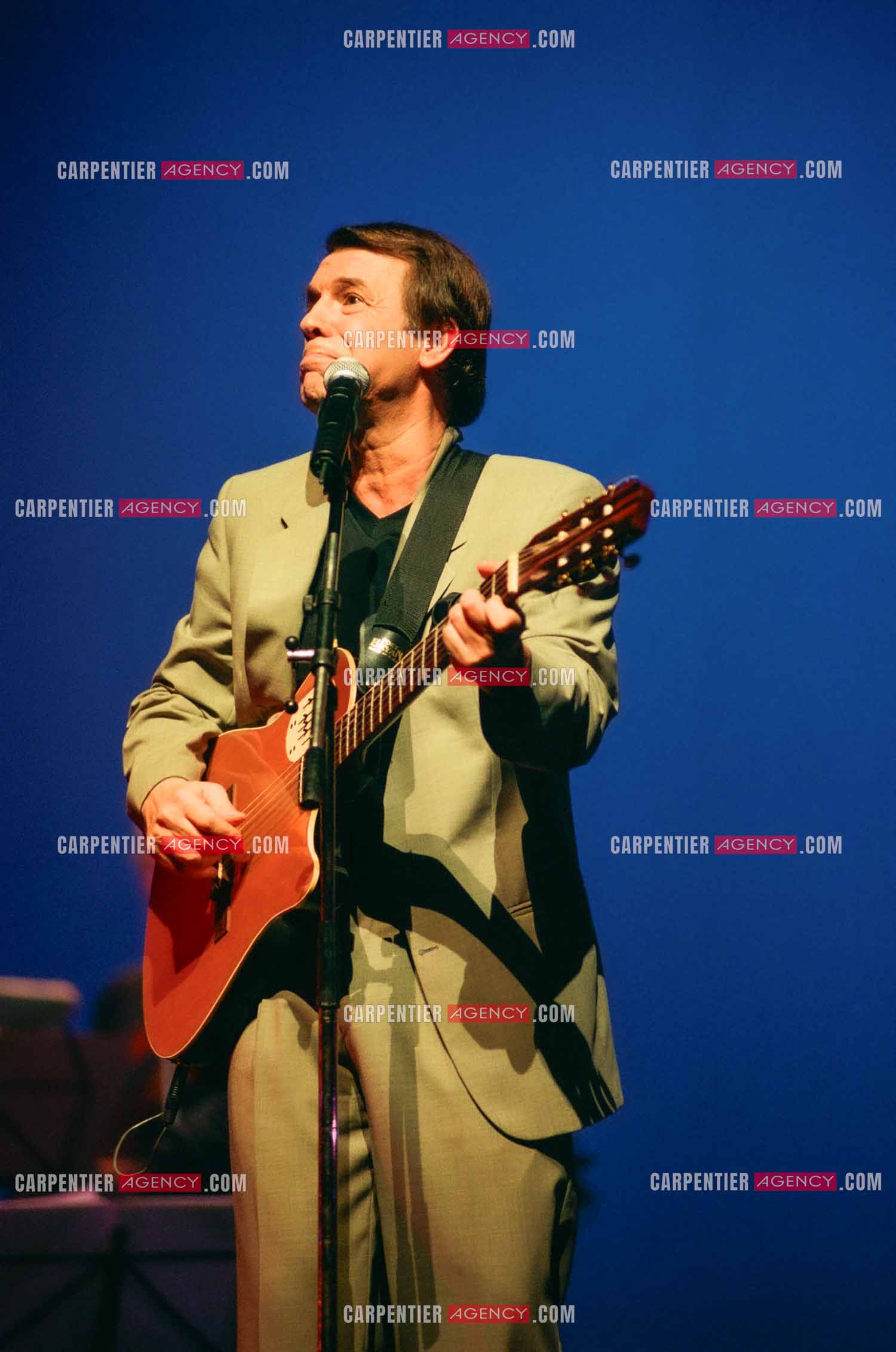 Le chanteur Salvatore Adamo en concert.  ( Exclusif )