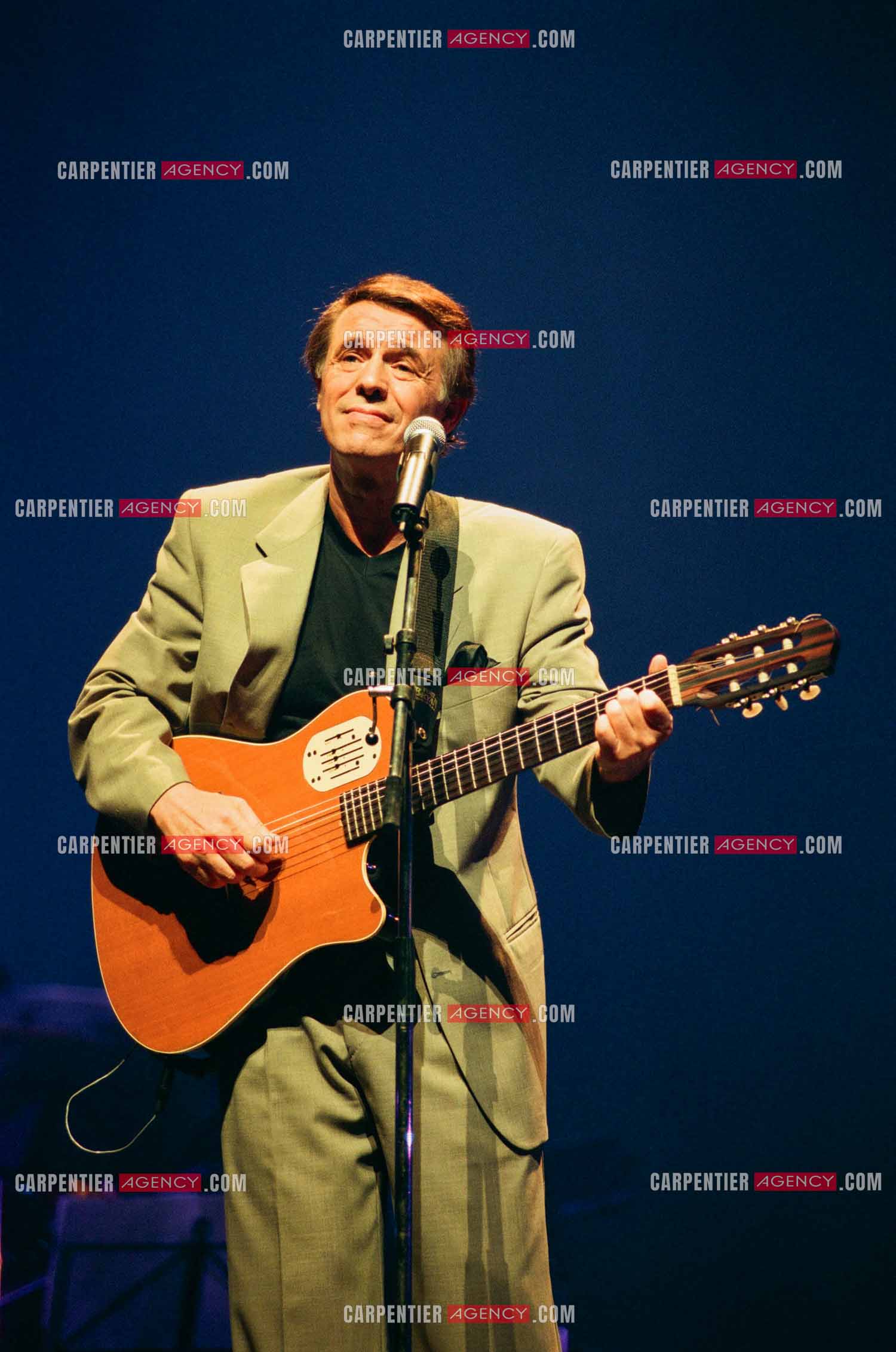 Le chanteur Salvatore Adamo en concert.  ( Exclusif )