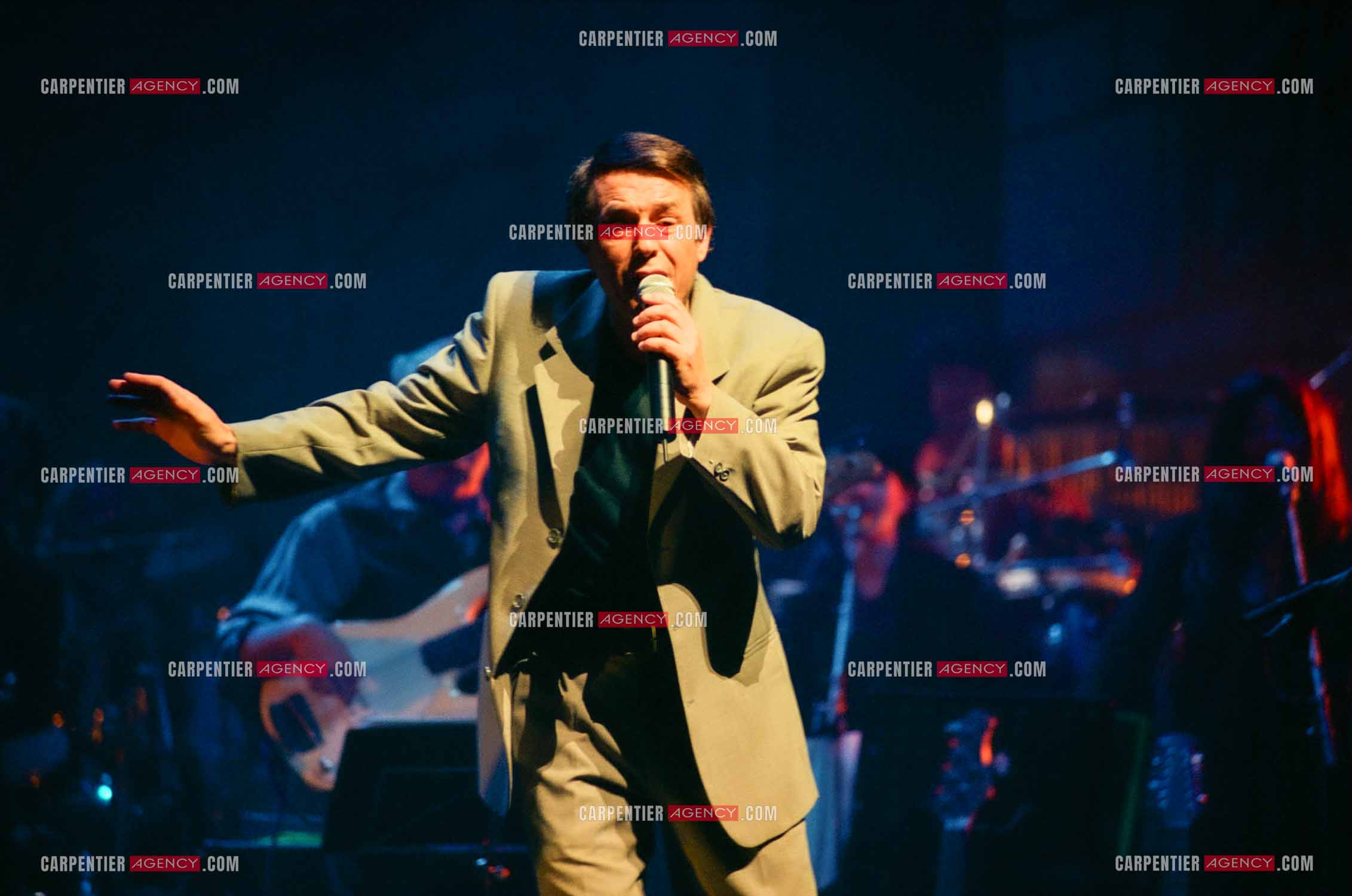 Le chanteur Salvatore Adamo en concert.  ( Exclusif )