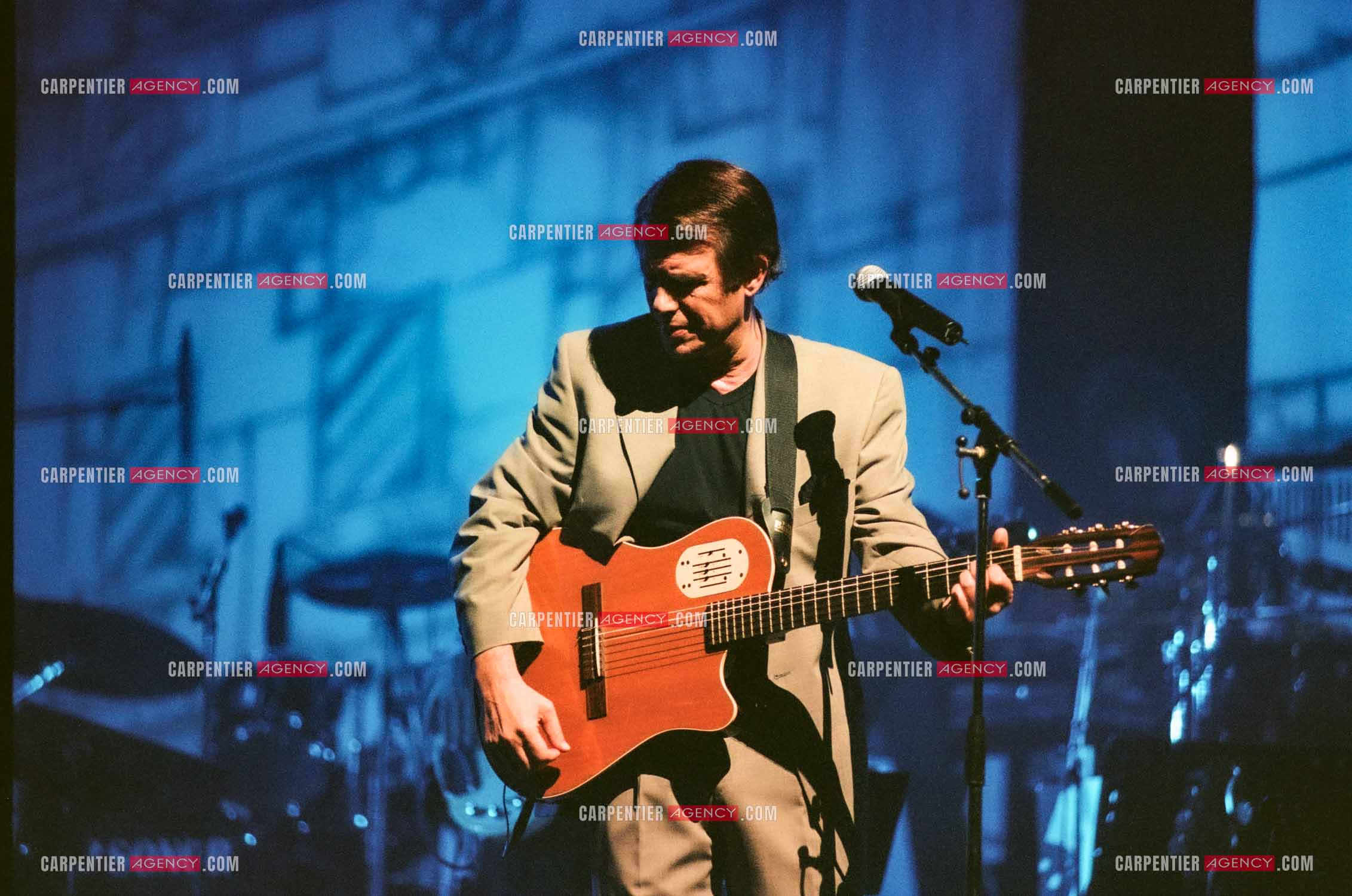 Le chanteur Salvatore Adamo en concert.  ( Exclusif )