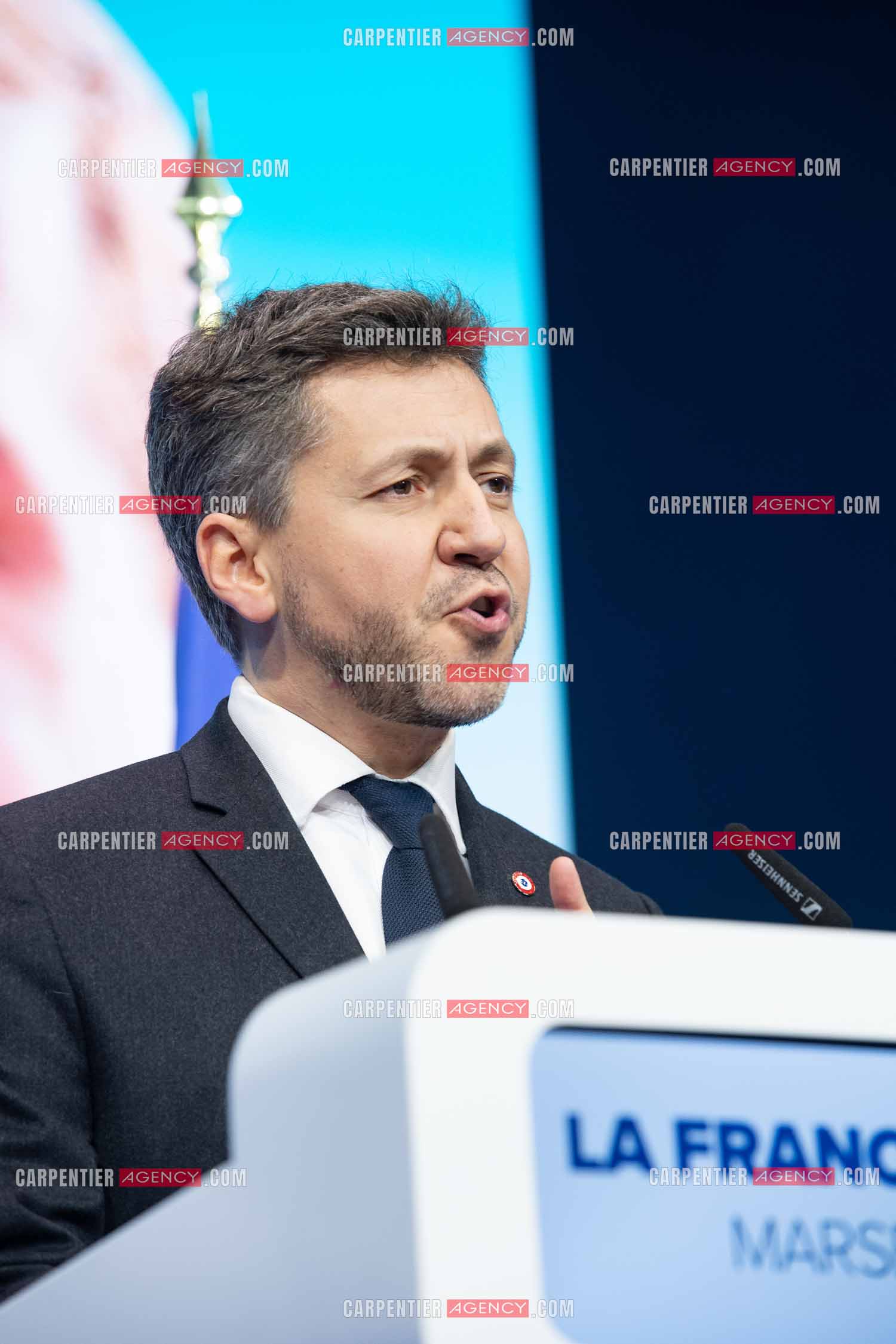 Le président du Rassemblement National Jordan Bardella et Marine Le Pen devant plus de 6000 personnes au parc Chanot à Marseille pour le début de la campagne des élections européennes 2024. Franck Allisio, le député de la 12e circonscription des Bouches-du-Rhône.