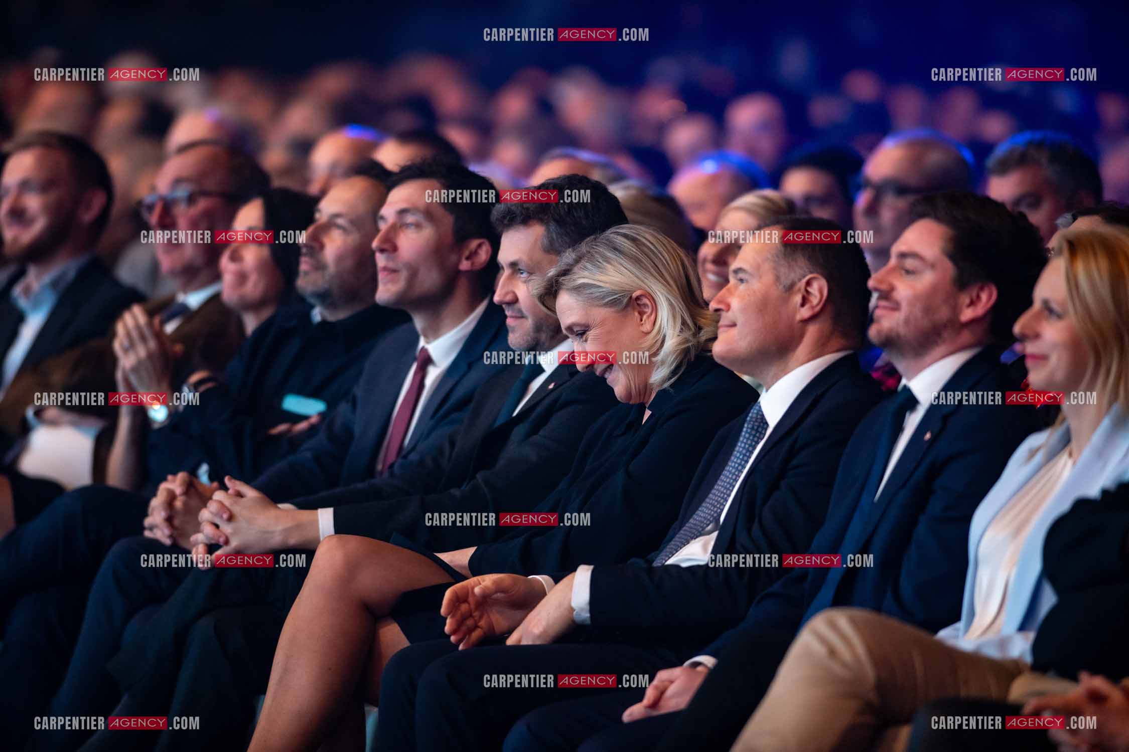 Le président du Rassemblement National Jordan Bardella et Marine Le Pen devant plus de 6000 personnes au parc Chanot à Marseille pour le début de la campagne des élections européennes 2024.